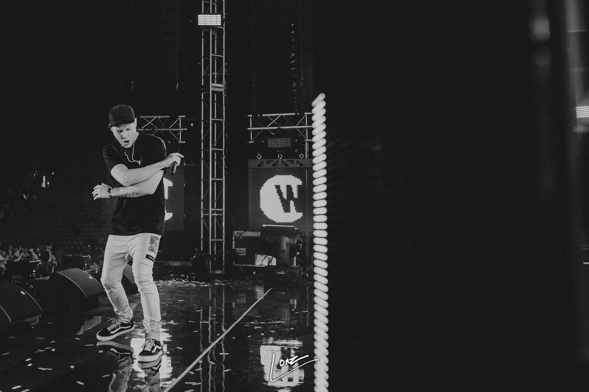 Wilkinson & Adapt Crash Conventry in I Love Ugly