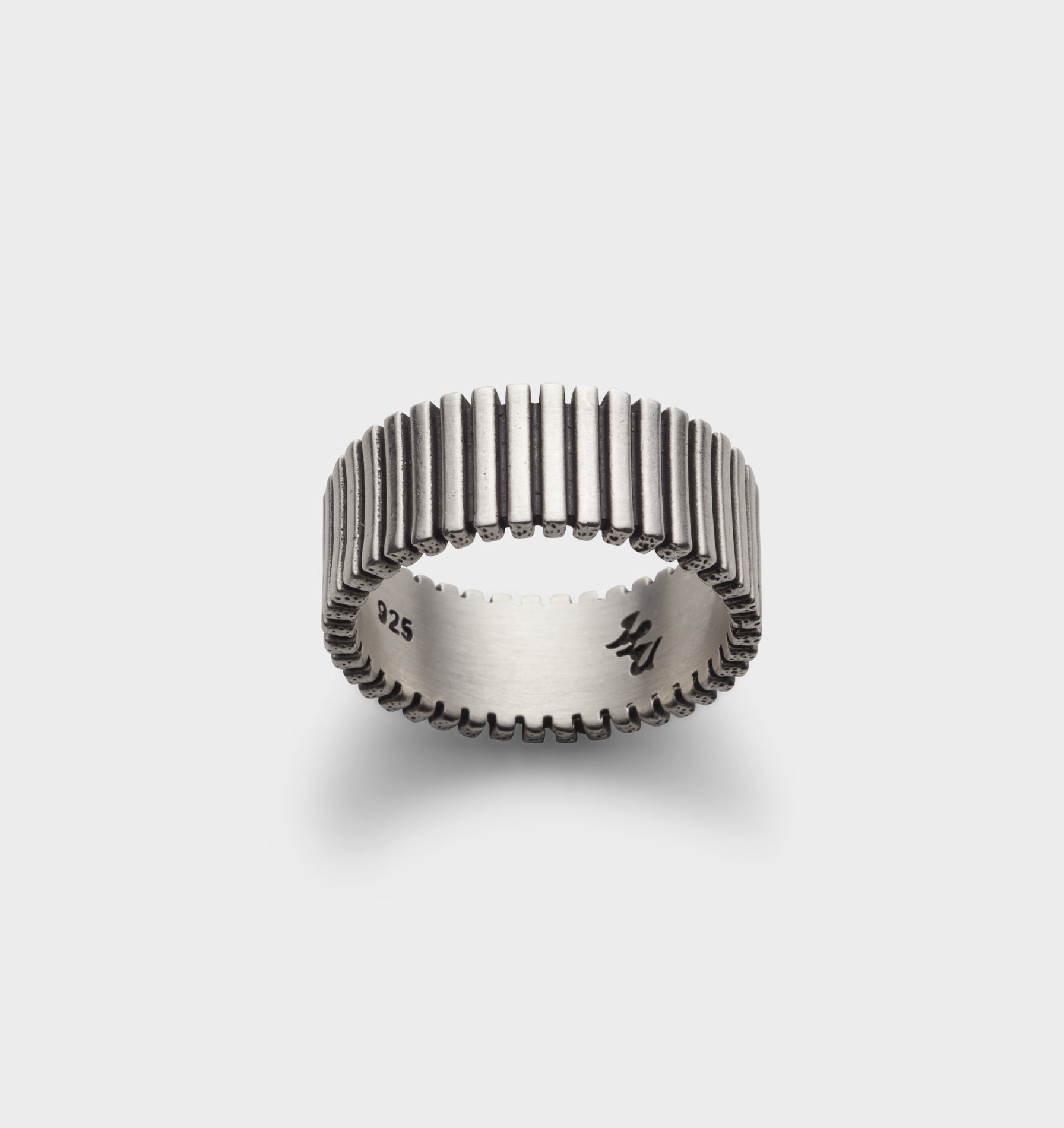 Ribbed Band Ring - Silver