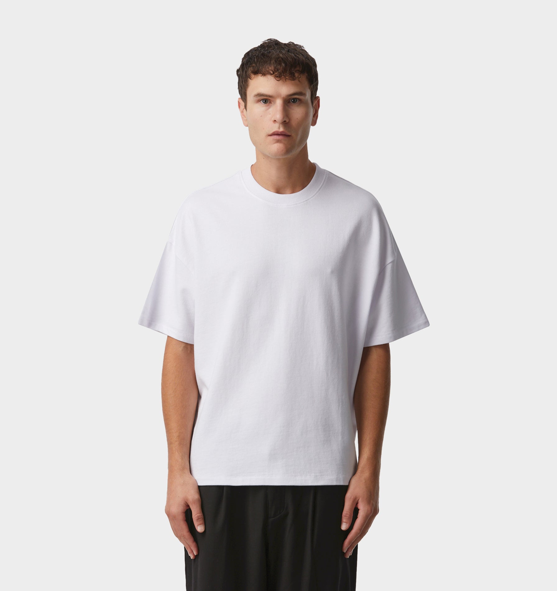 Heavy Tee White Lili Chibi