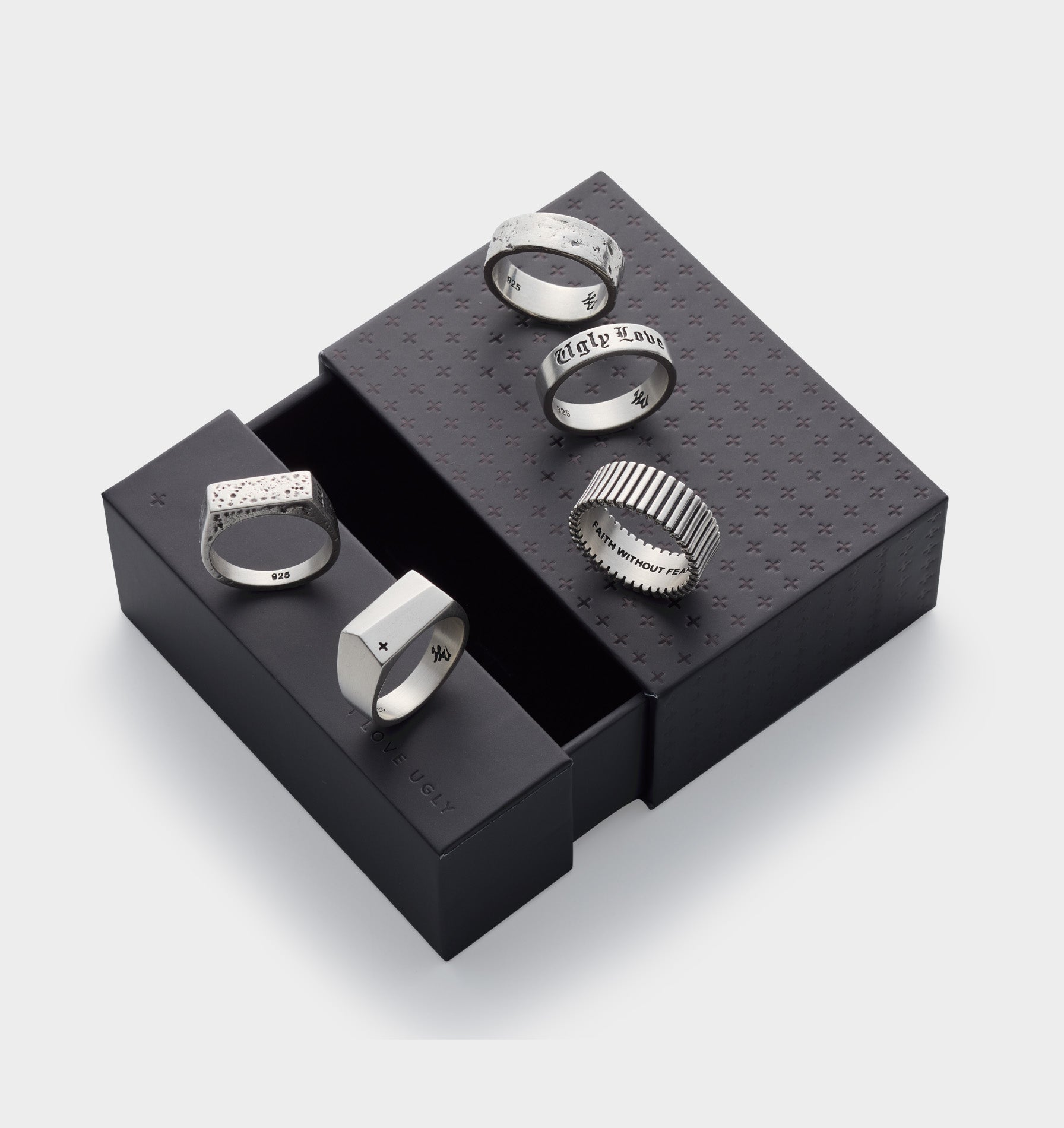 Ugly Love Band Ring - Silver