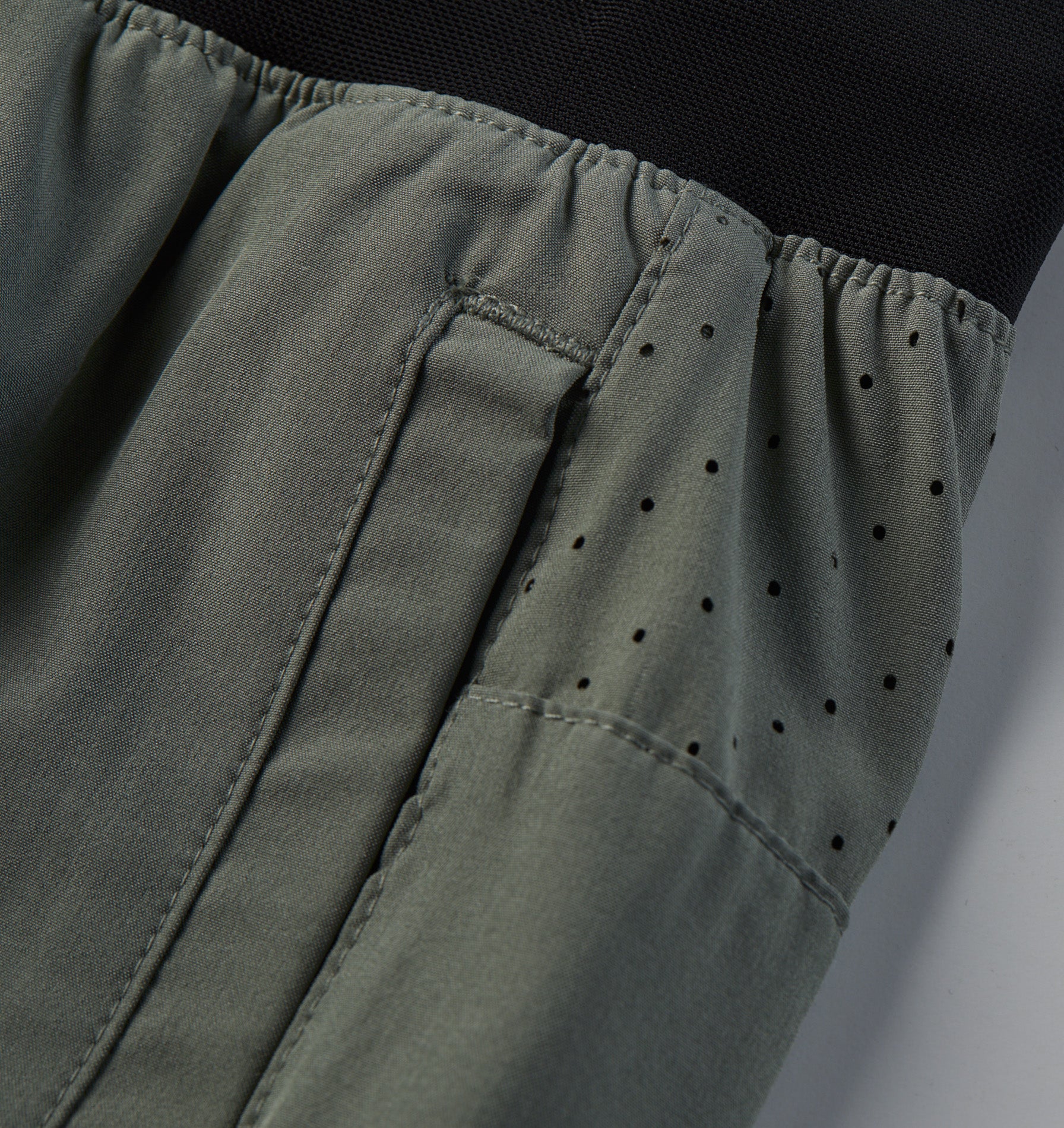 Active 5 Inch Short - Foam Grey