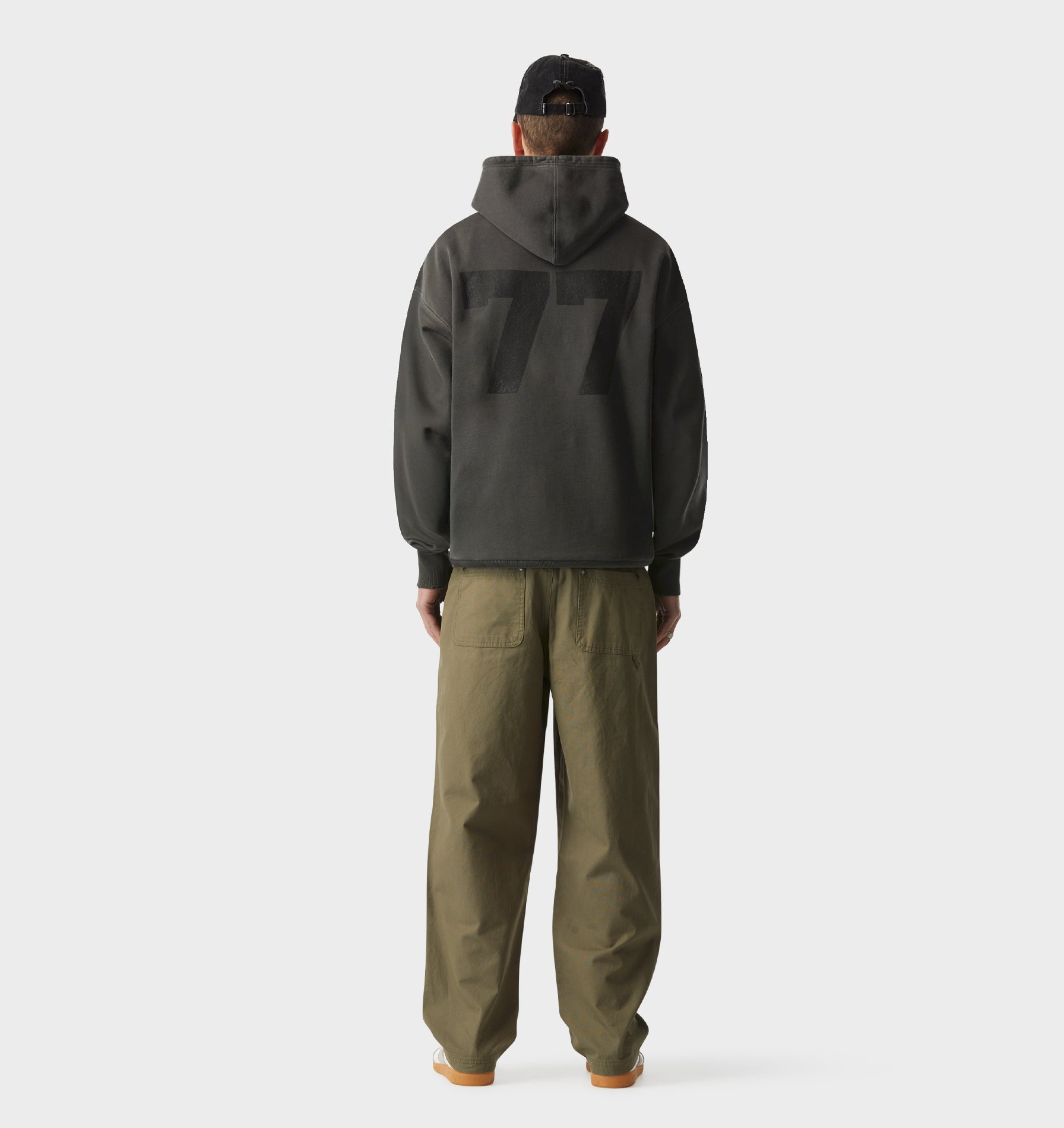 77 Box Hood 2.0 - Washed Black