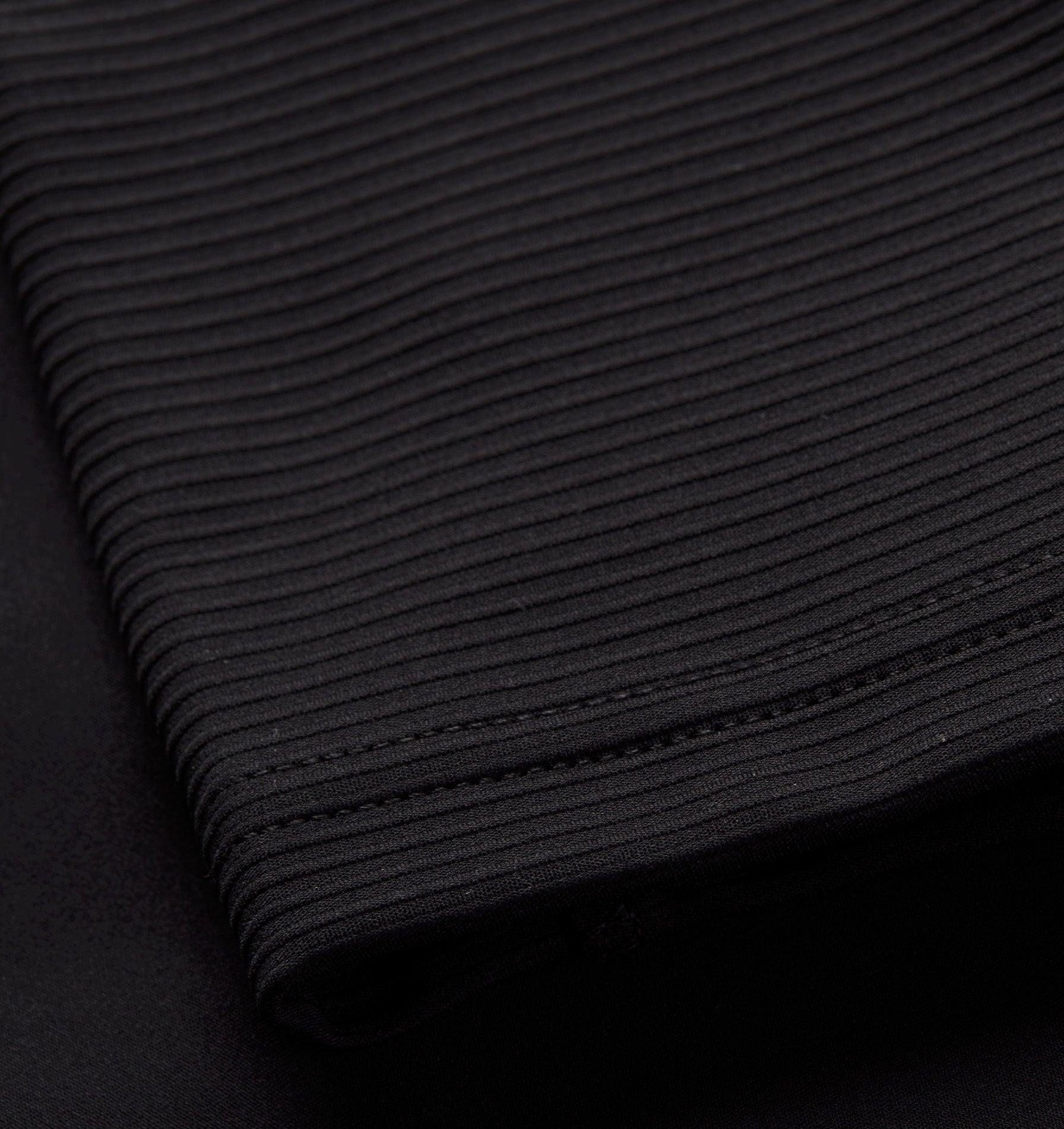 Active Quarter Zip - Black