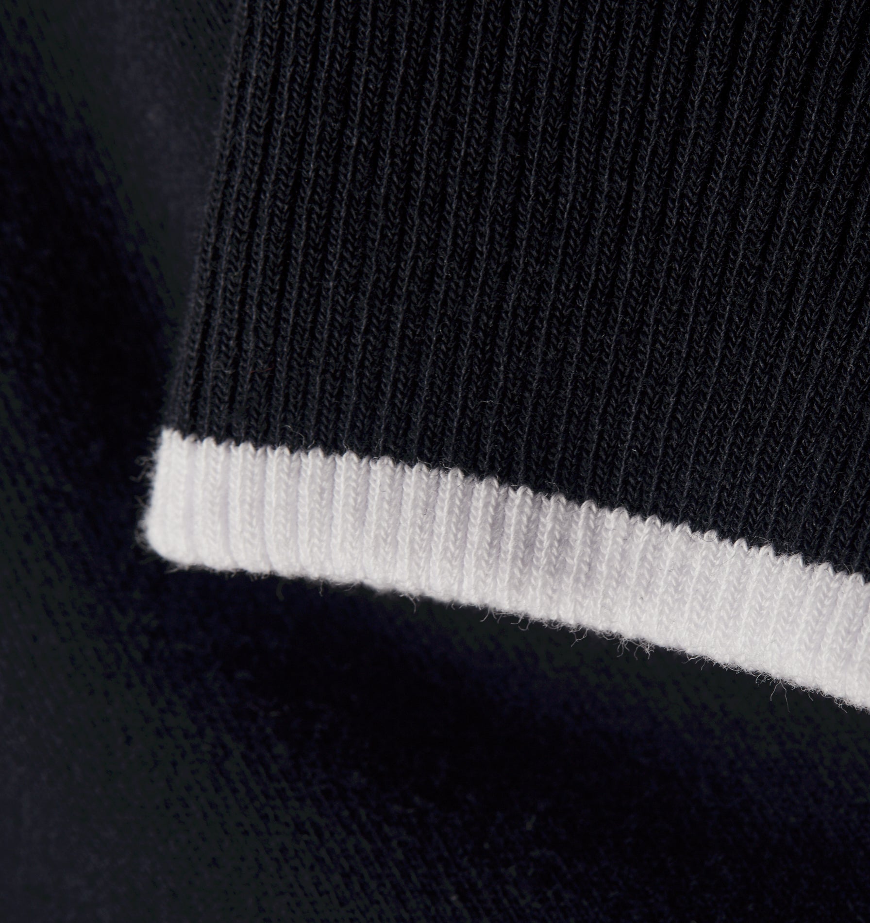 Box Crop Hood - Navy/White