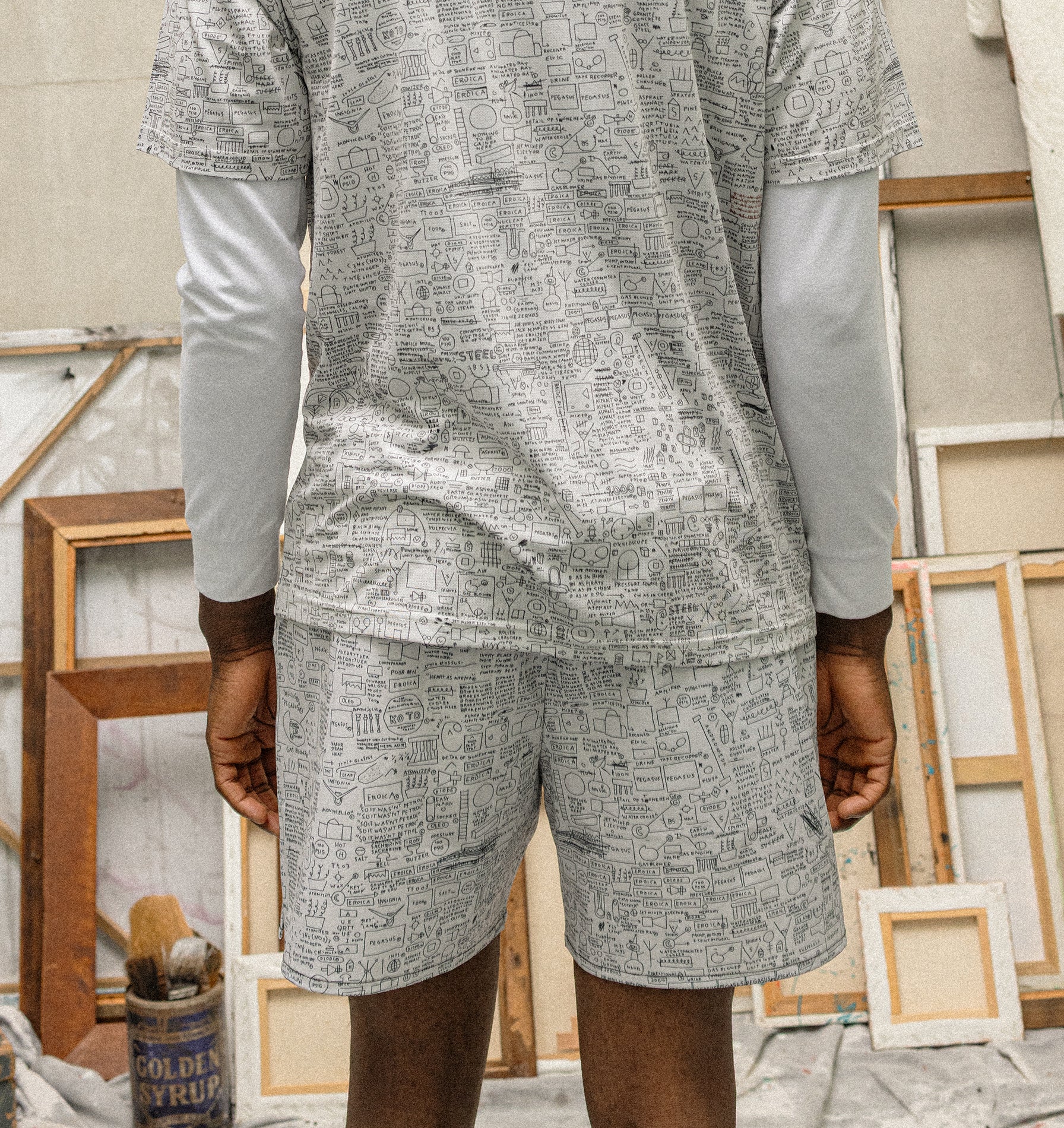 Basquiat Pegasus Active 5 Inch Core Short - Off White / Charcoal