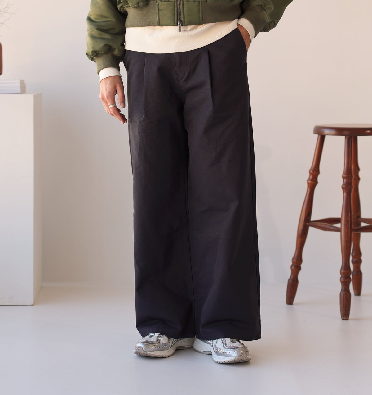 Pleat Canvas Pant - Indigo
