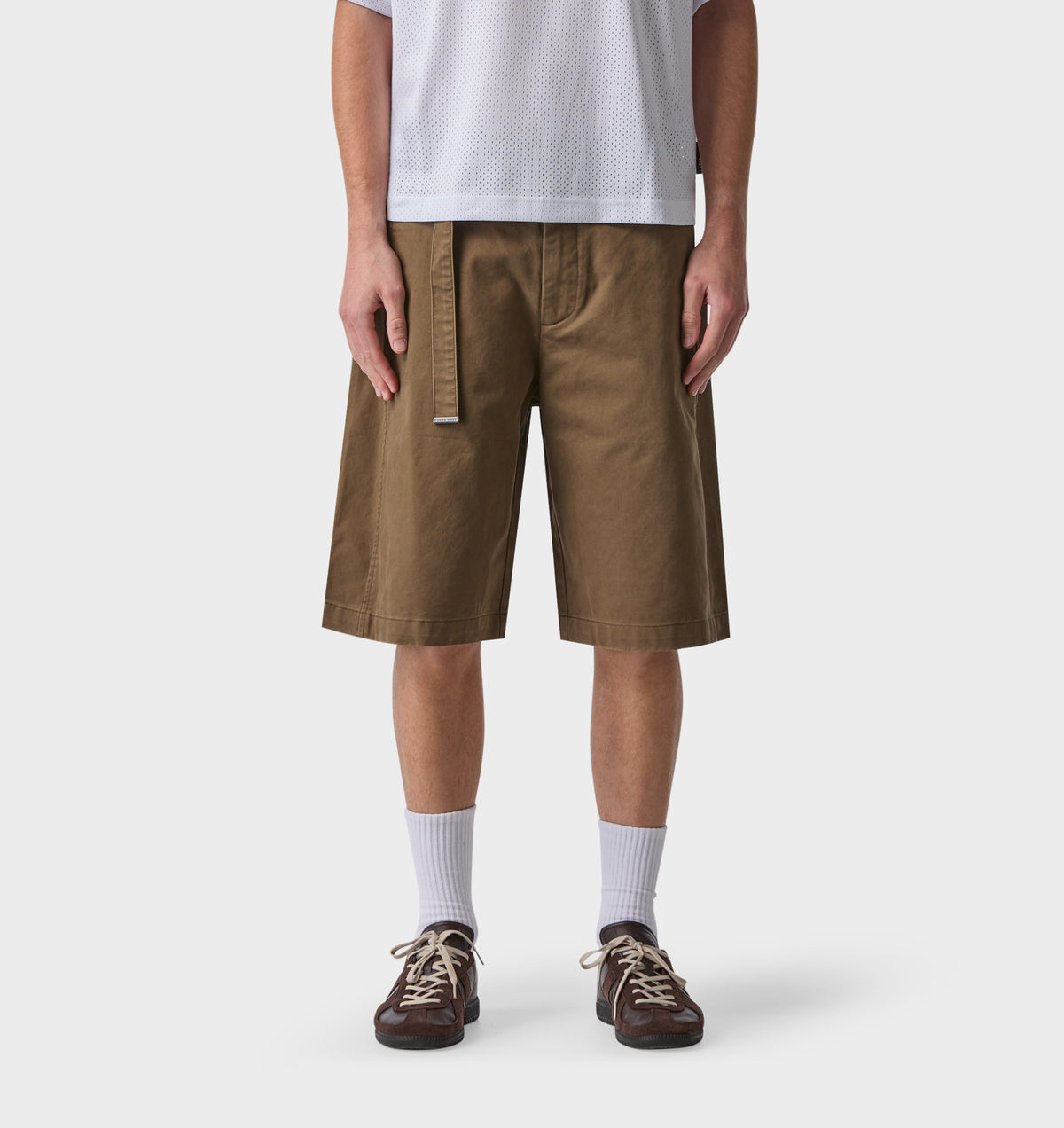Belted Barrel Leg Short - Moss