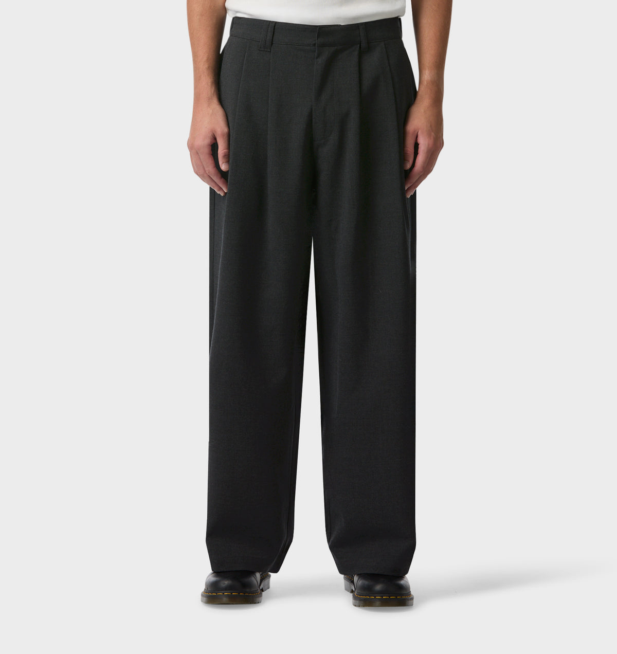 Albert Pleated Pant - Charcoal