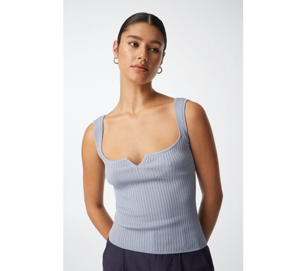 Storm Tank - Smokey Blue