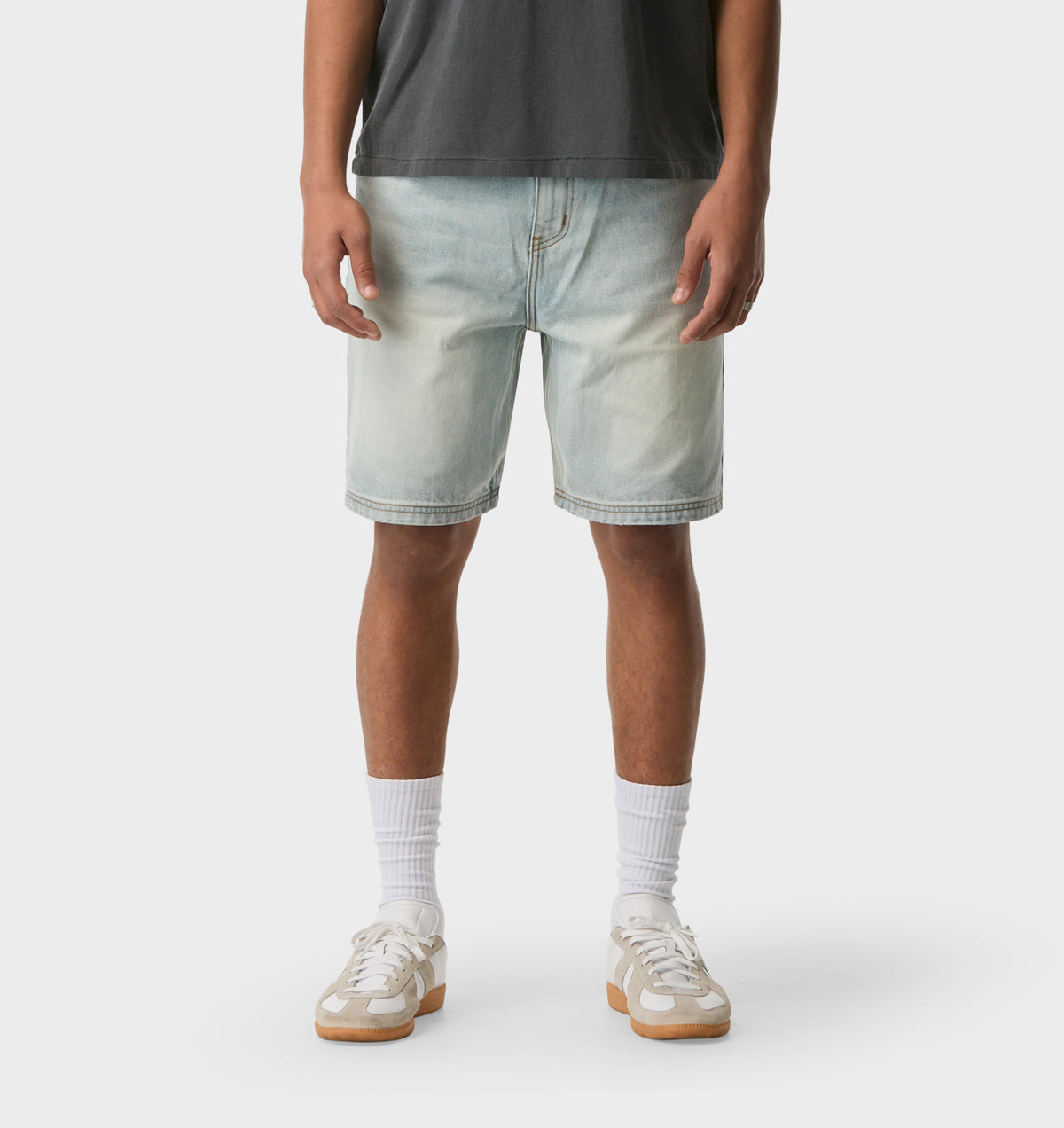 Clean Carpenter Short - Light Vintage Blue