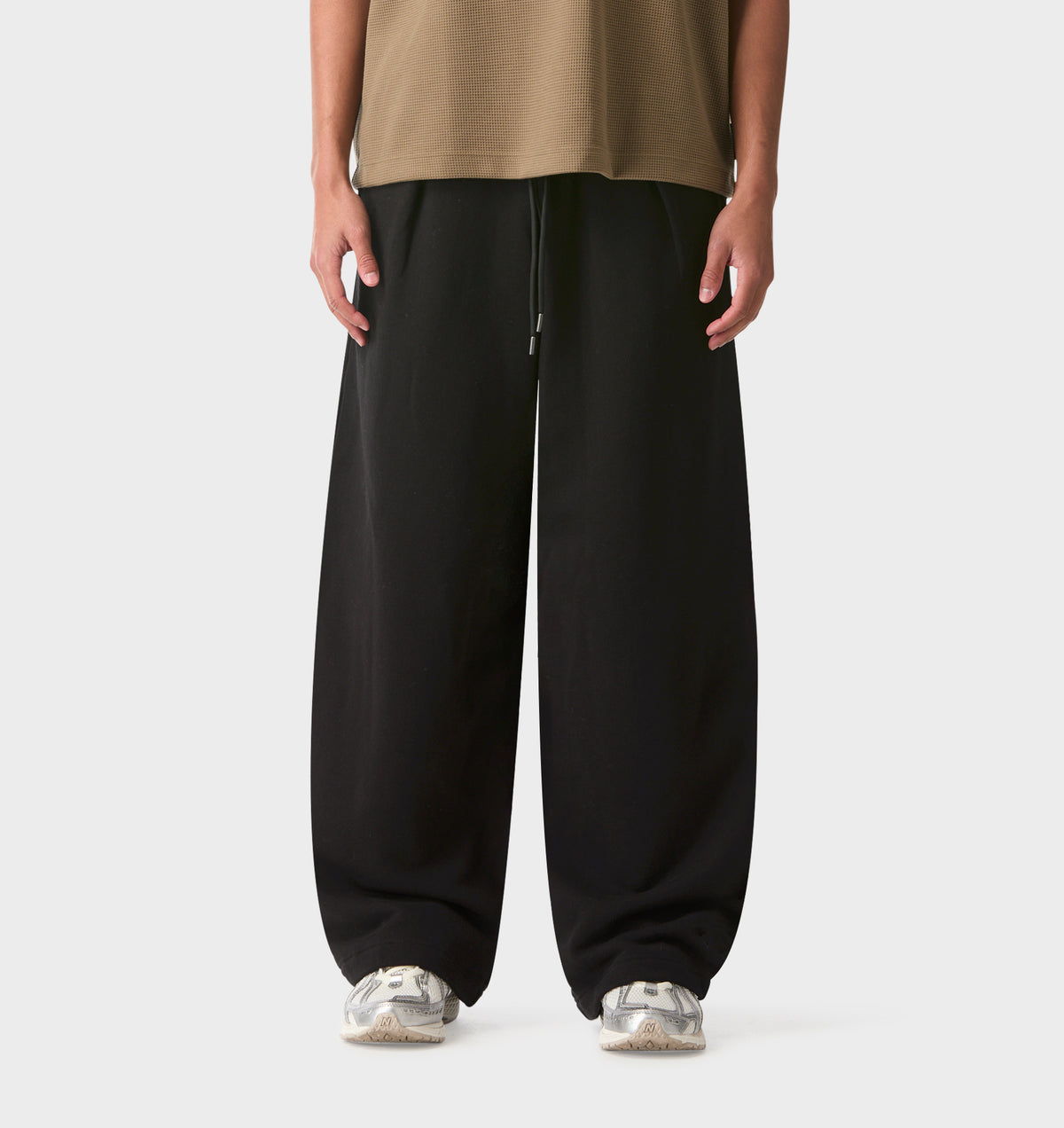 Balloon Trackie - Black