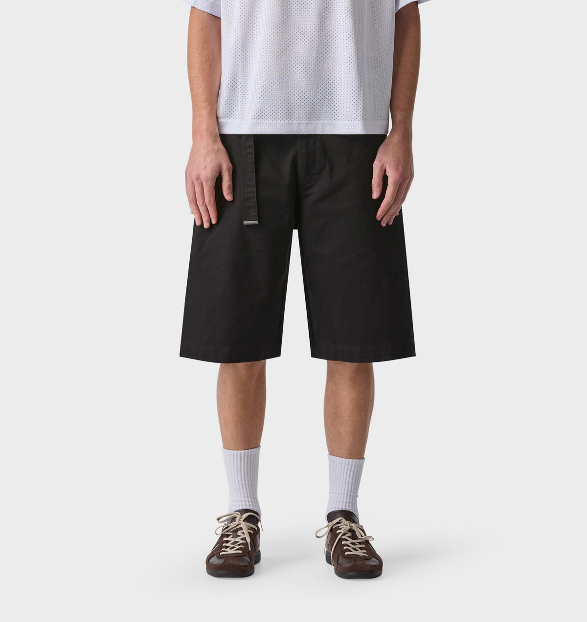 Belted Barrel Leg Short - Black