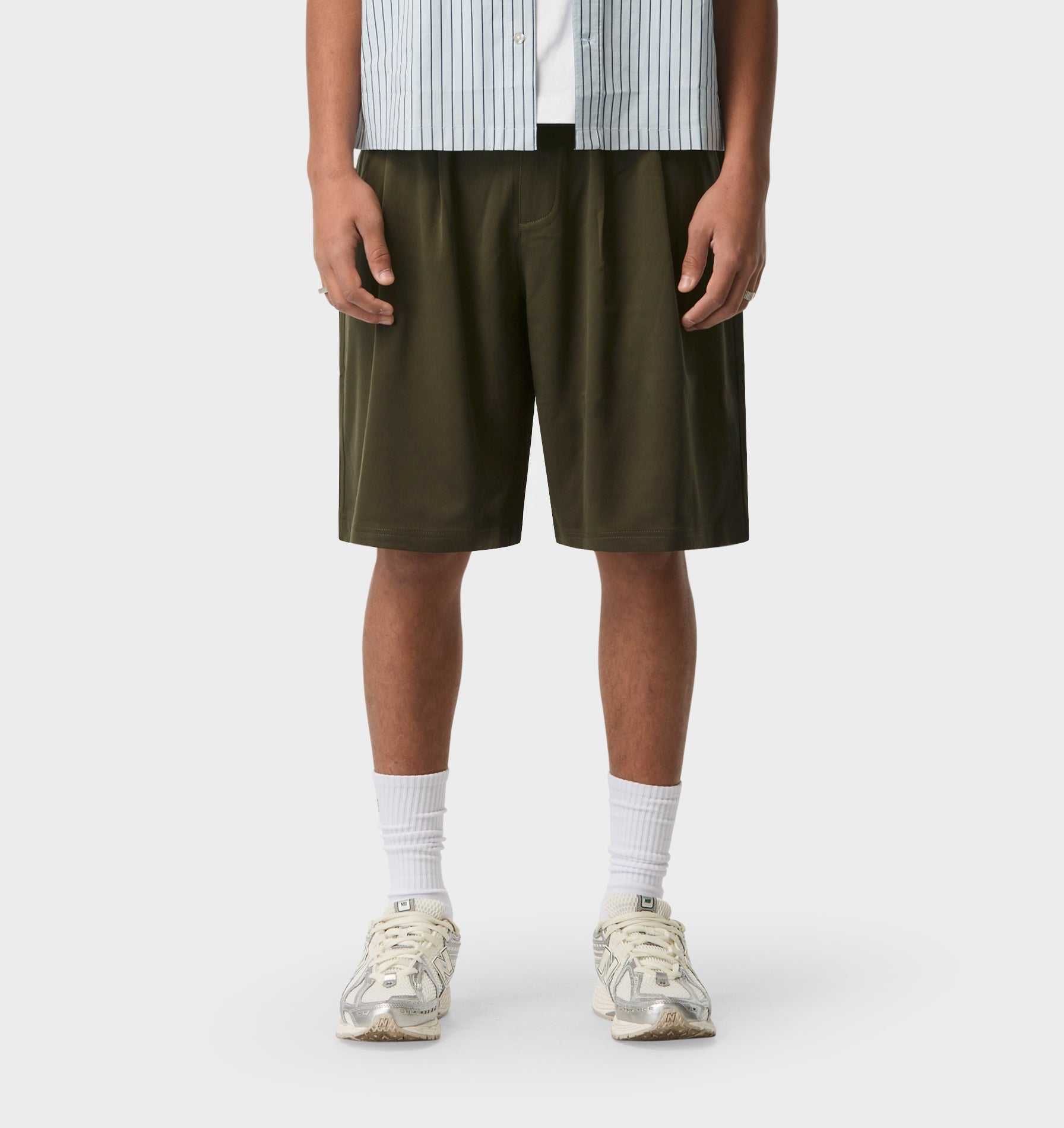 Alby Pleated Short - Army Green
