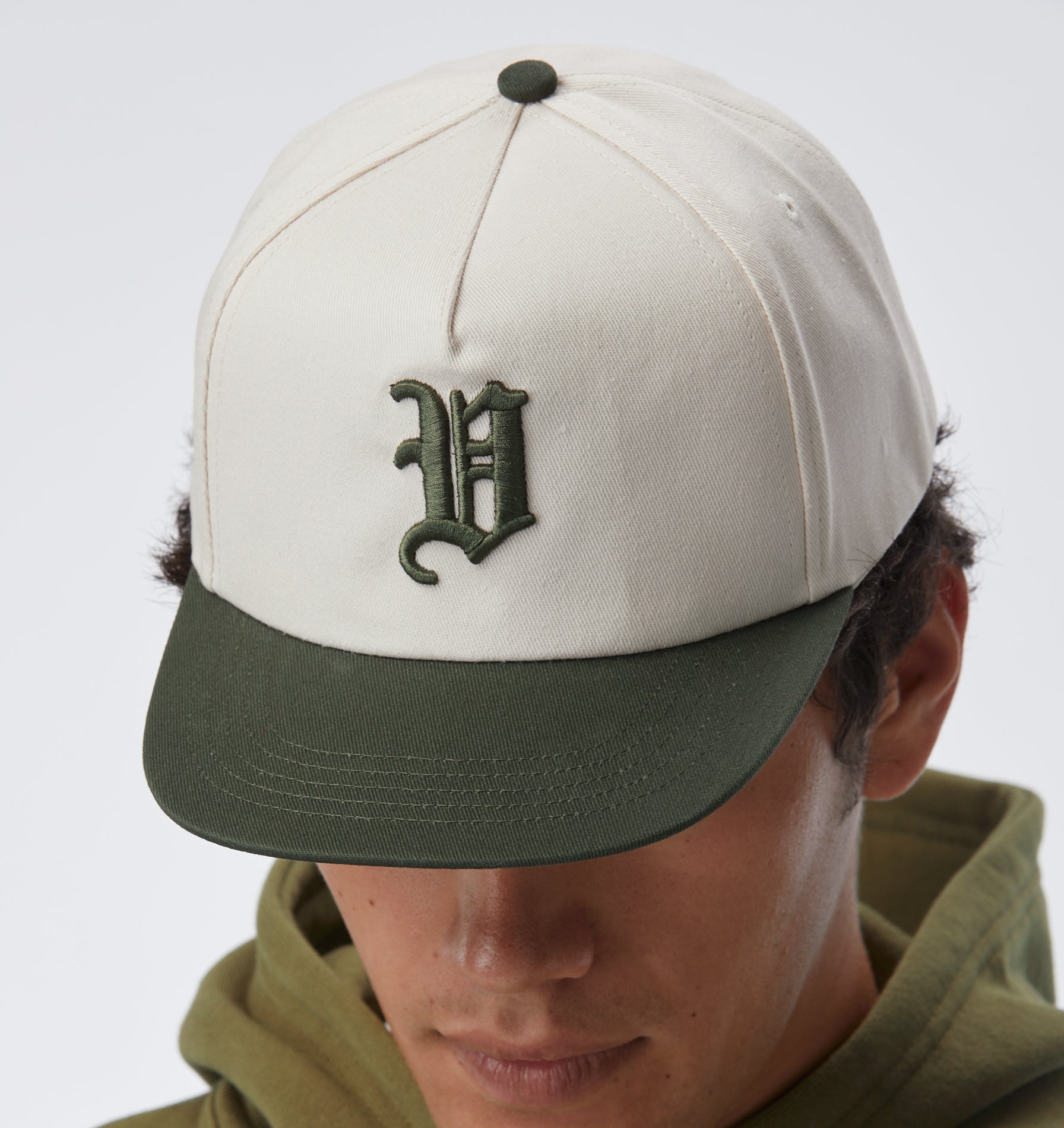 Luca U Cap - Off White/Green
