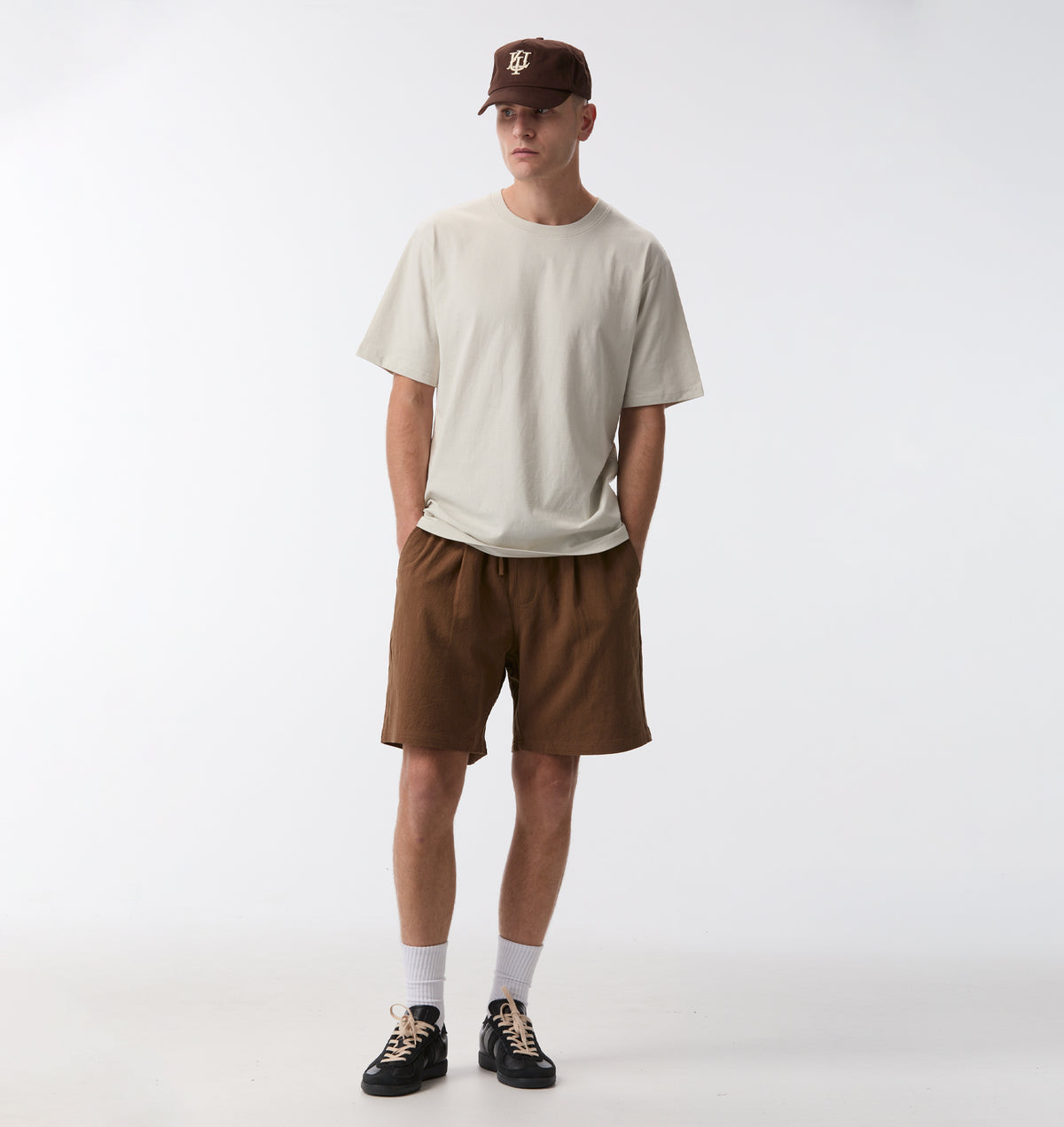 Linen Michael Pleat Short - Coffee Bean