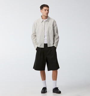 Wide Pleat Short - Black