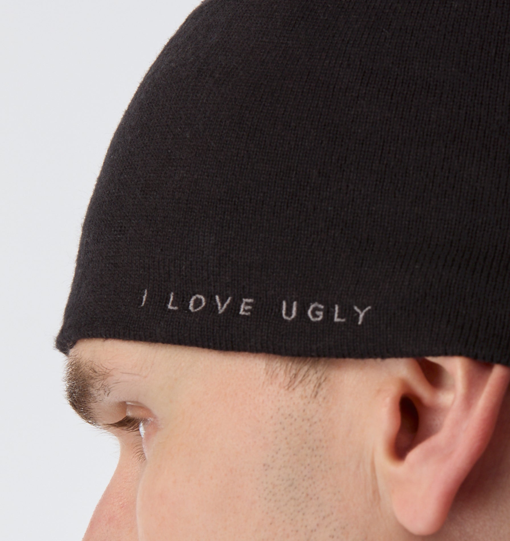 ILU Skull Beanie - Black
