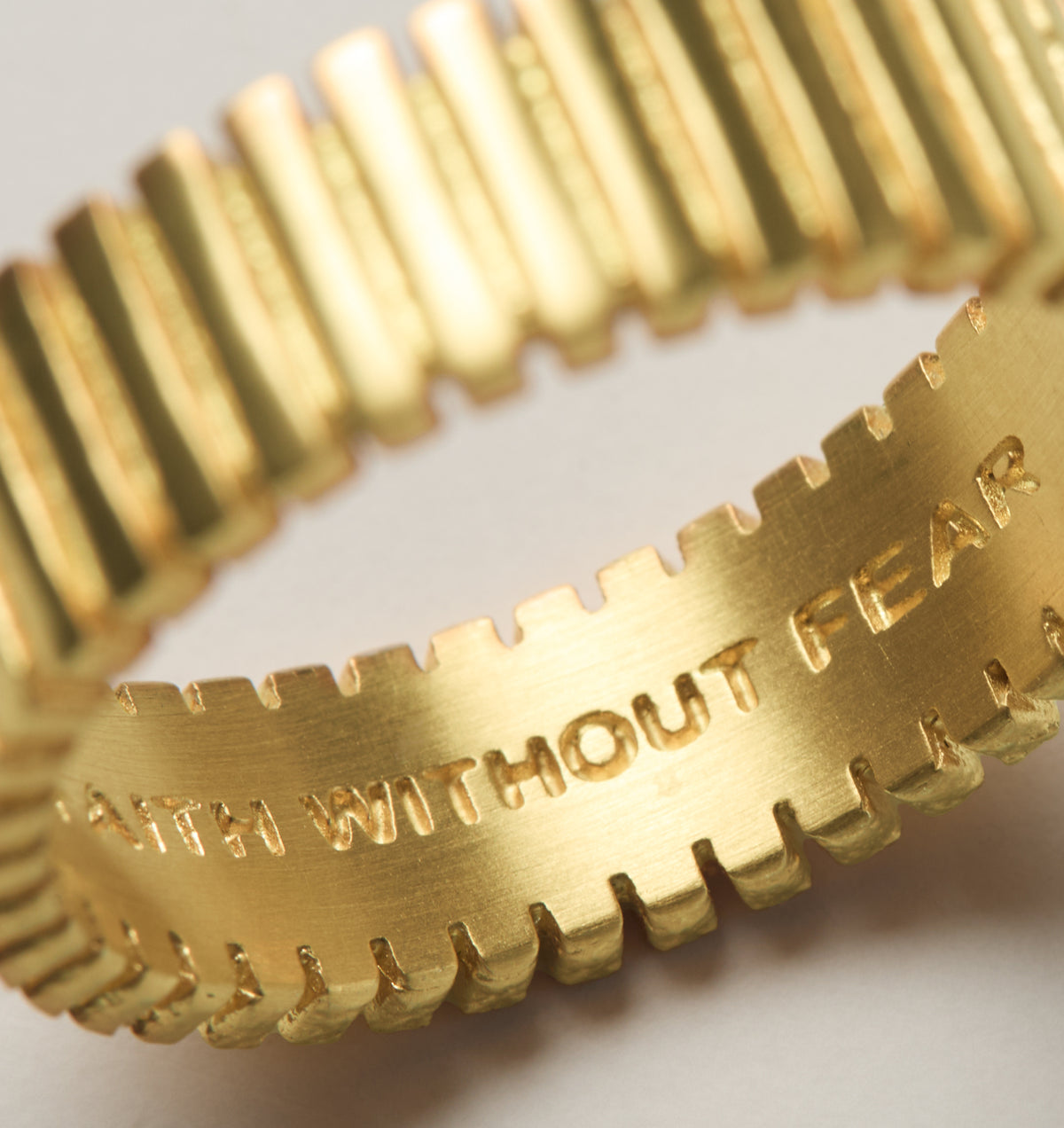 Ribbed Band Ring - 18K Gold Hamilton