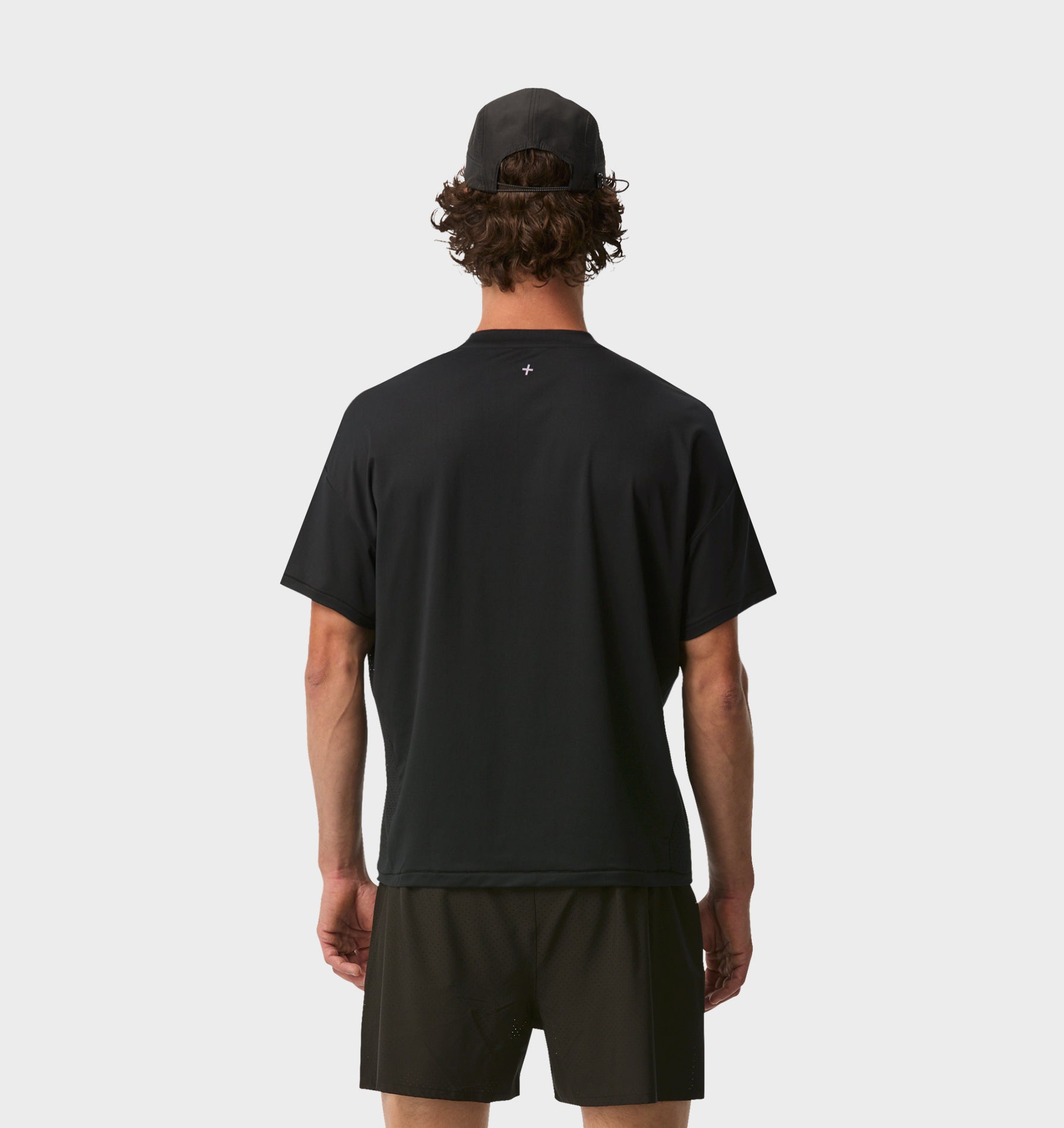 Liquified Active Crop Tee - Black