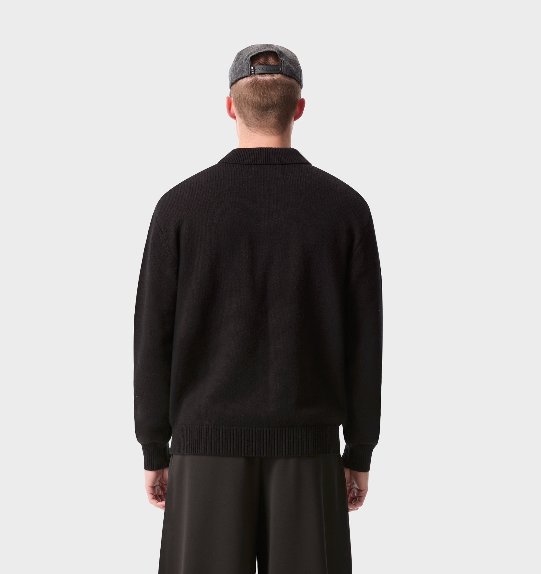 Knit Mario Pullover - Black