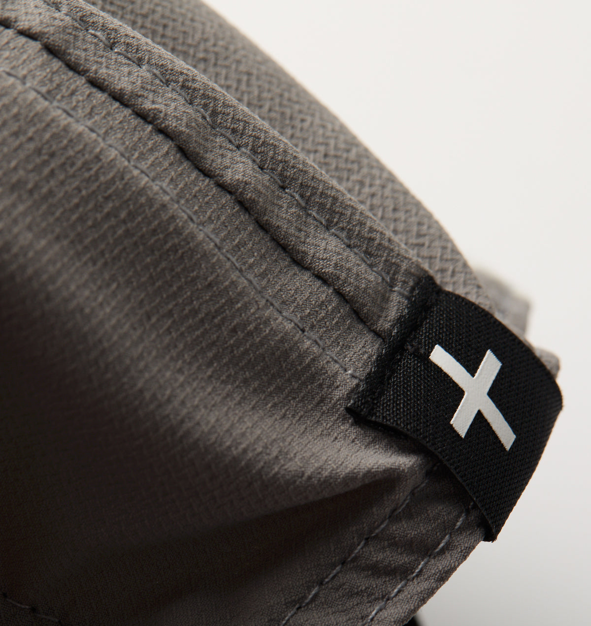 Active Crop Cap - Off White/Grey