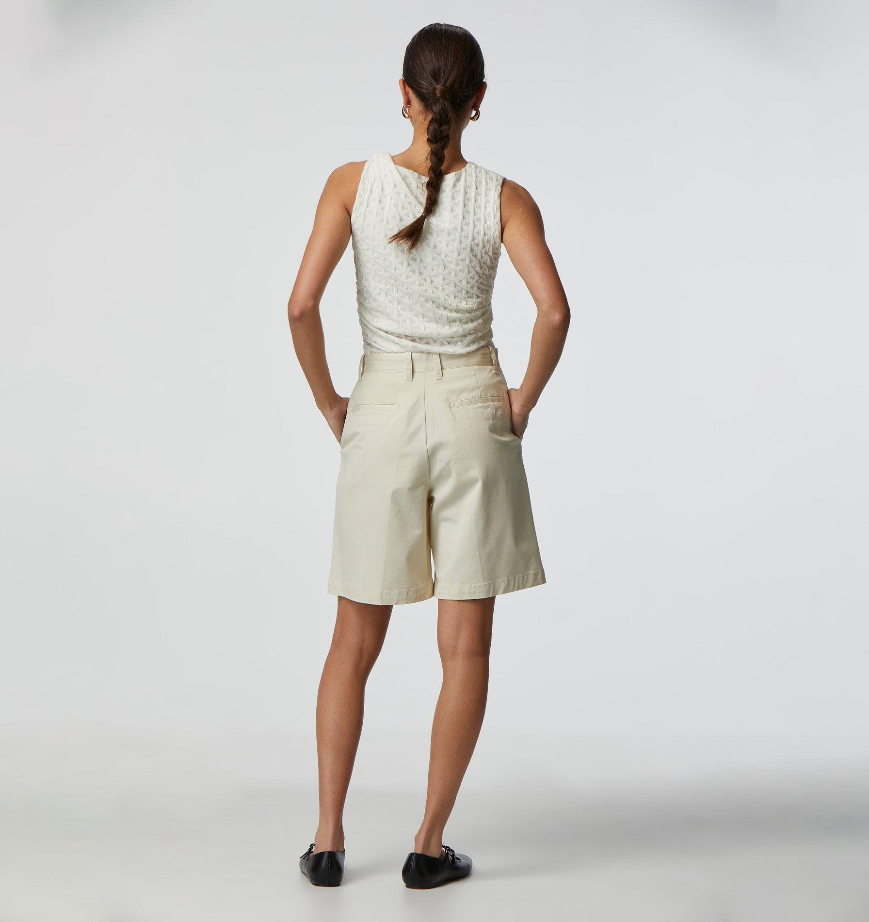 Ellis Tailored Short - Bone