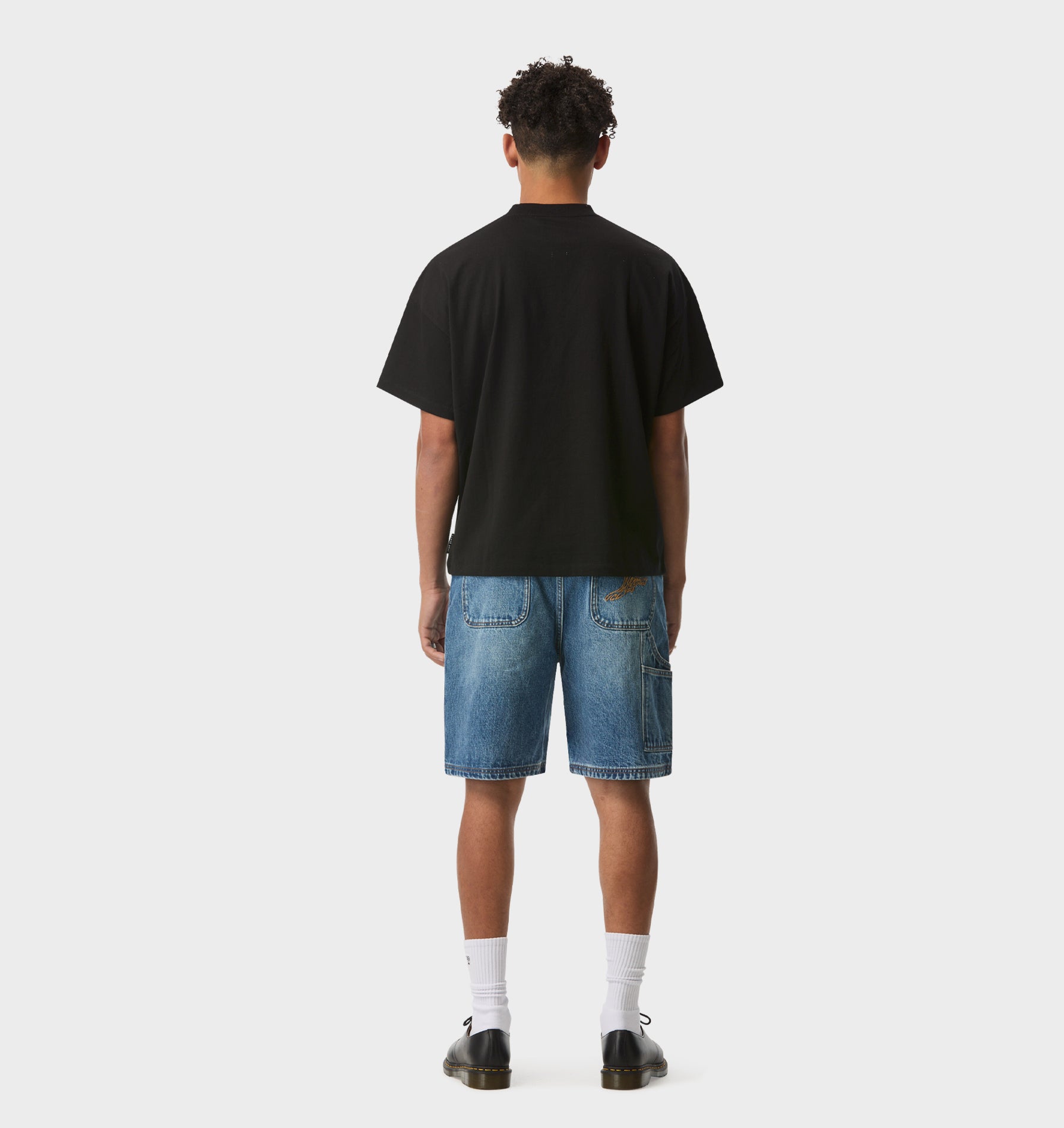 Loud Mouth Lewi Tee - Black