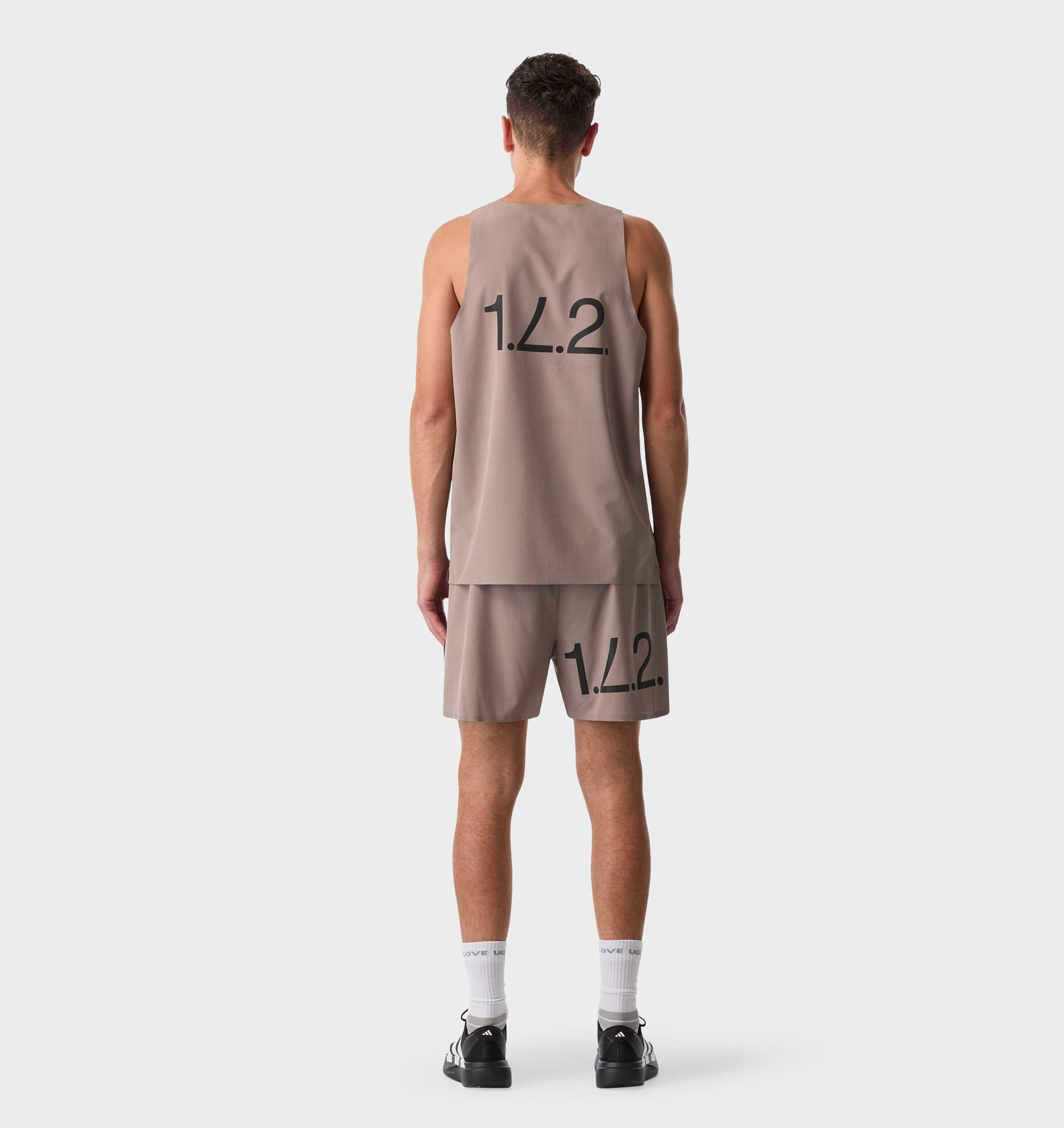 Active 4.5 Inch Run Short - Mushroom