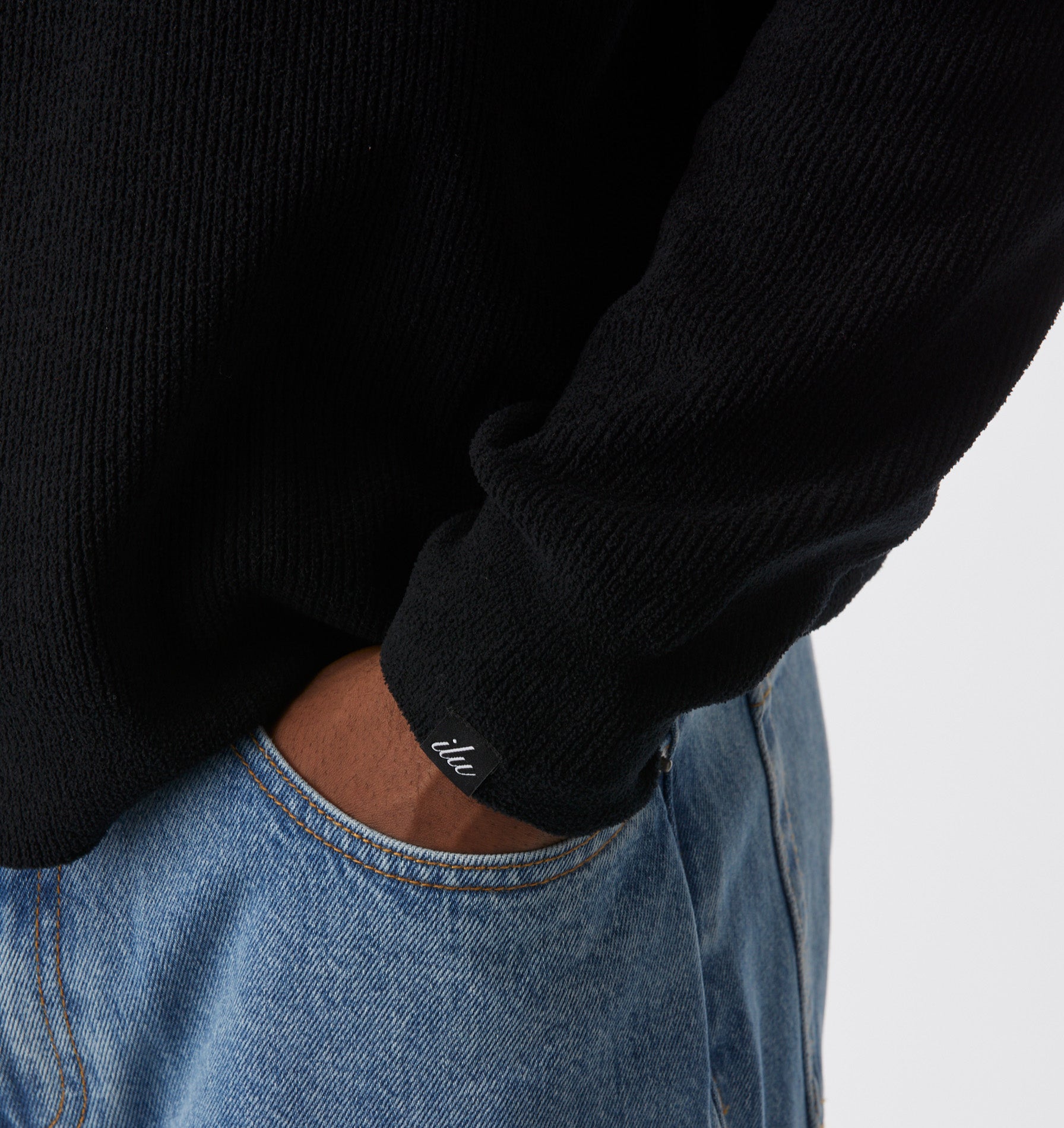 Midweight Knit Crew - Black