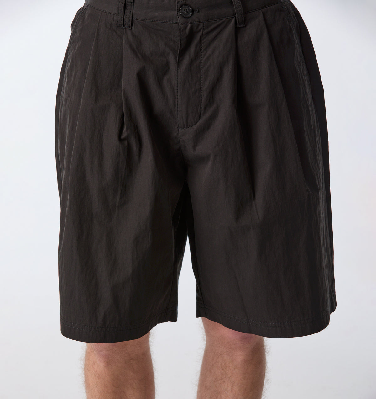 Nylon Alby Pleated Short - Black