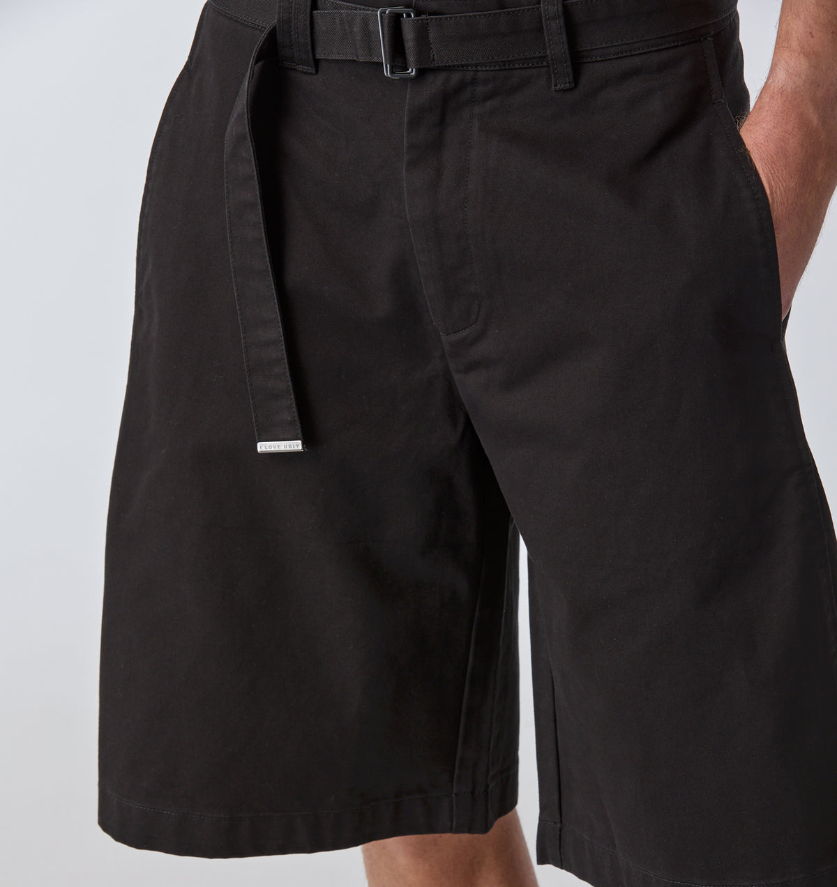 Belted Barrel Leg Short - Black