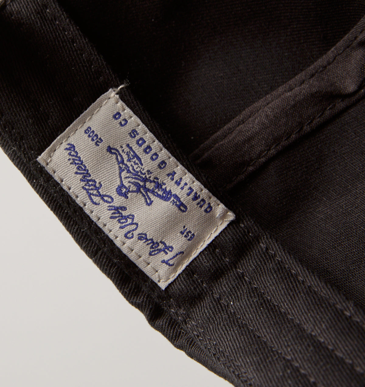 ILU Script Logo Cap - Black
