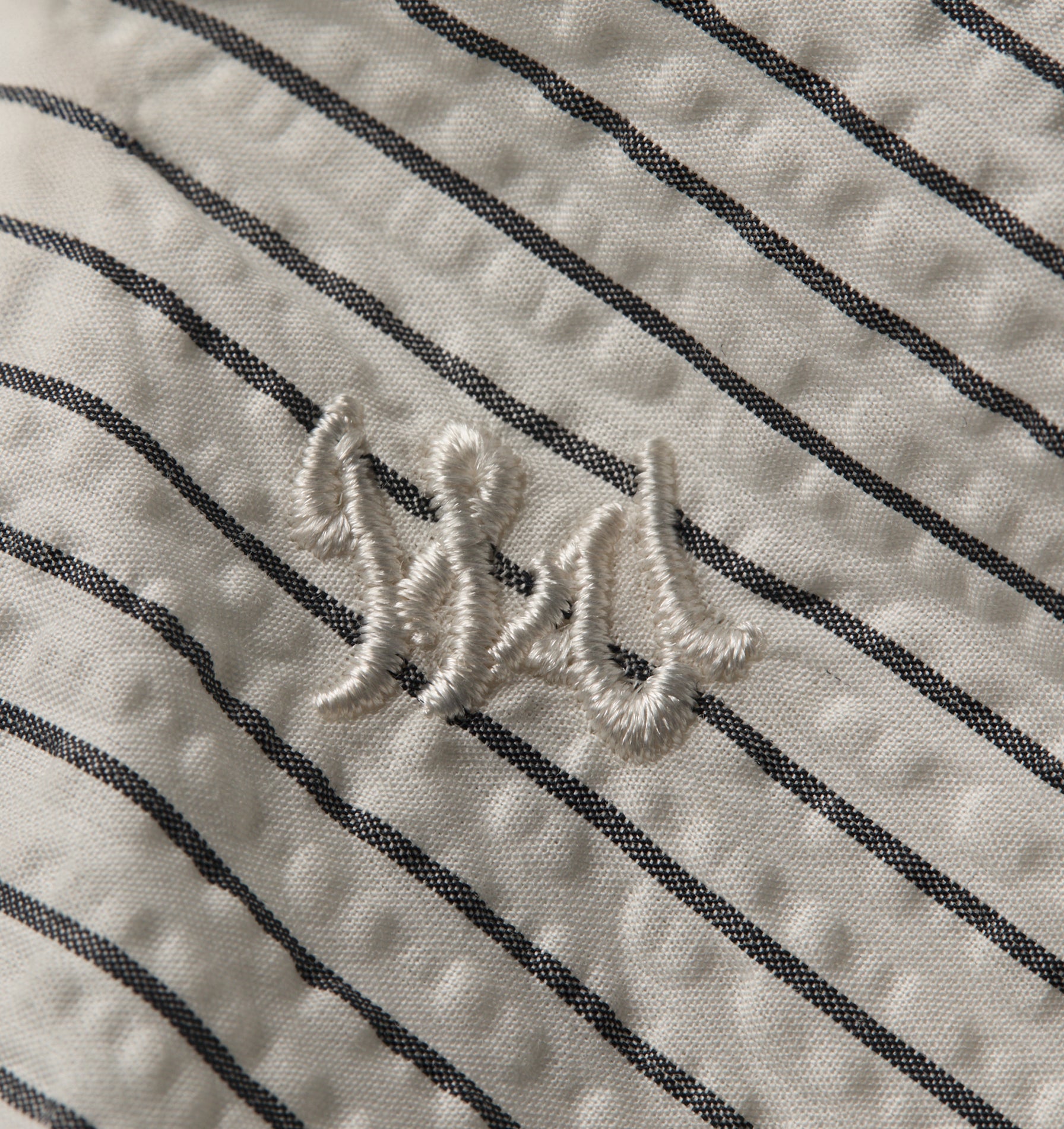 Michael Pleat Short - White/Black