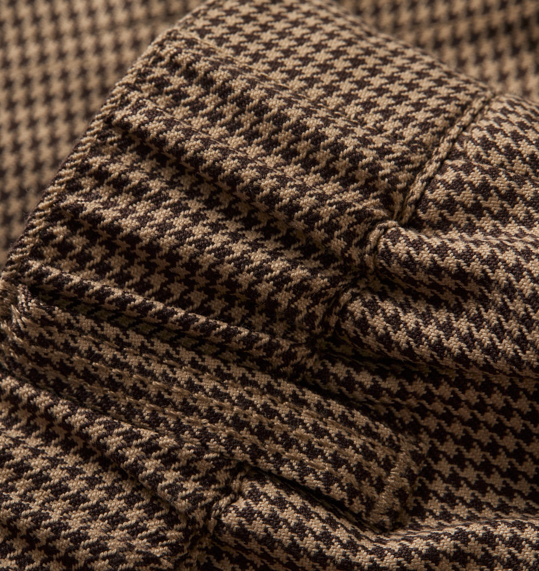 Alby Pleated Short - Beige Houndstooth