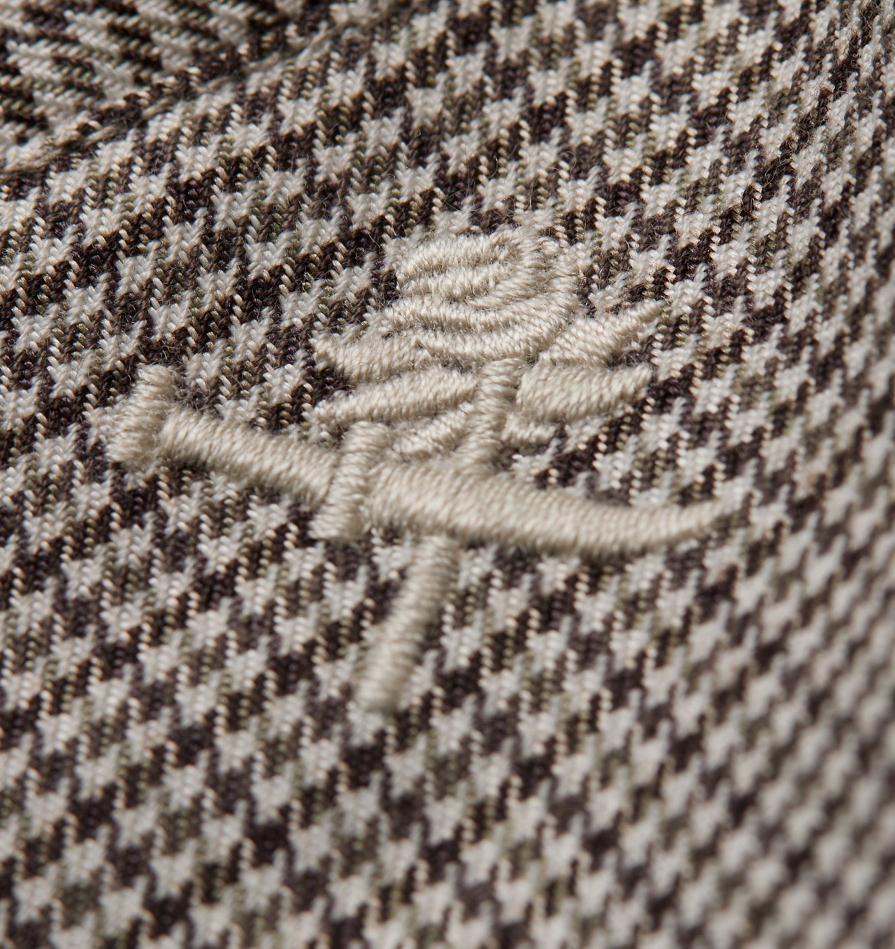 Alby Pleated Short - Grey Houndstooth