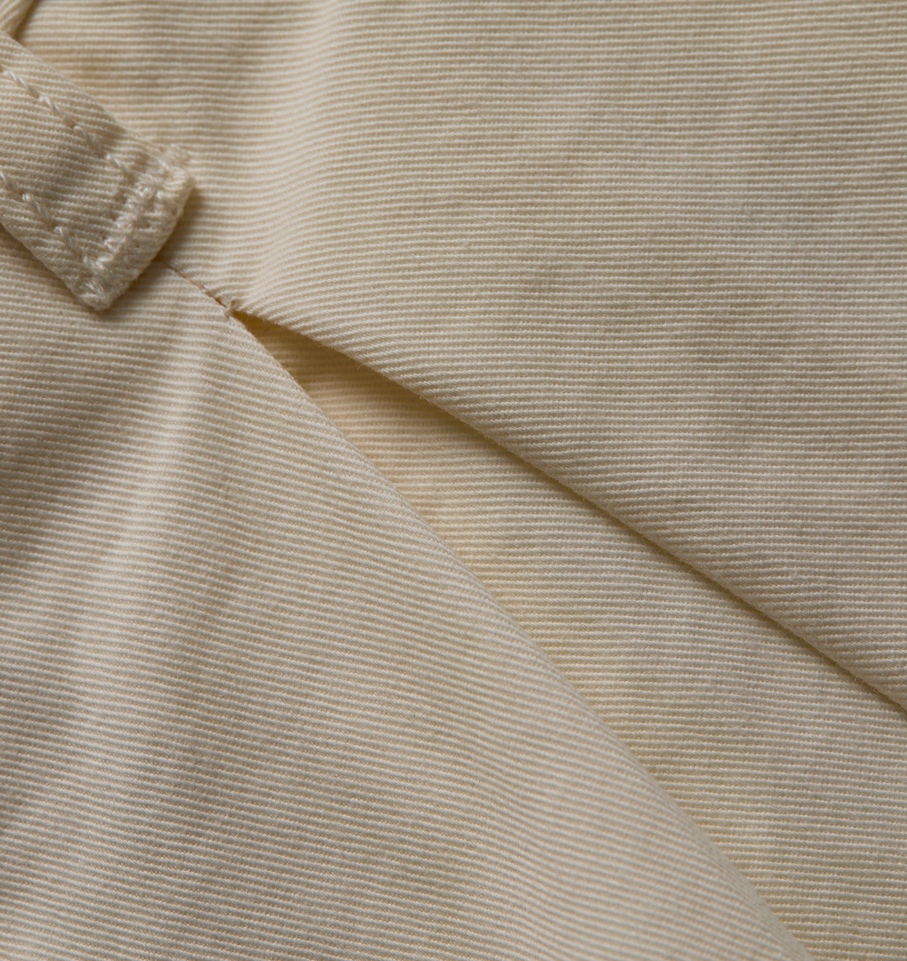 Wide Pleat Short - Ecru
