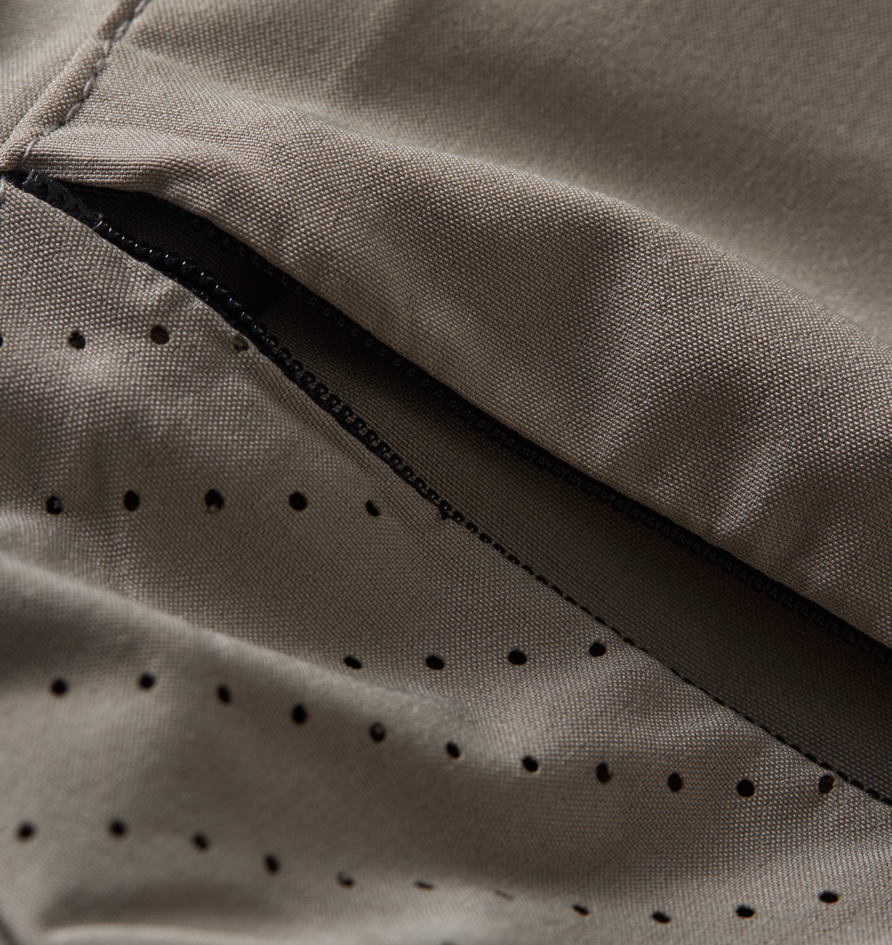 Active 7 Inch Short - Taupe