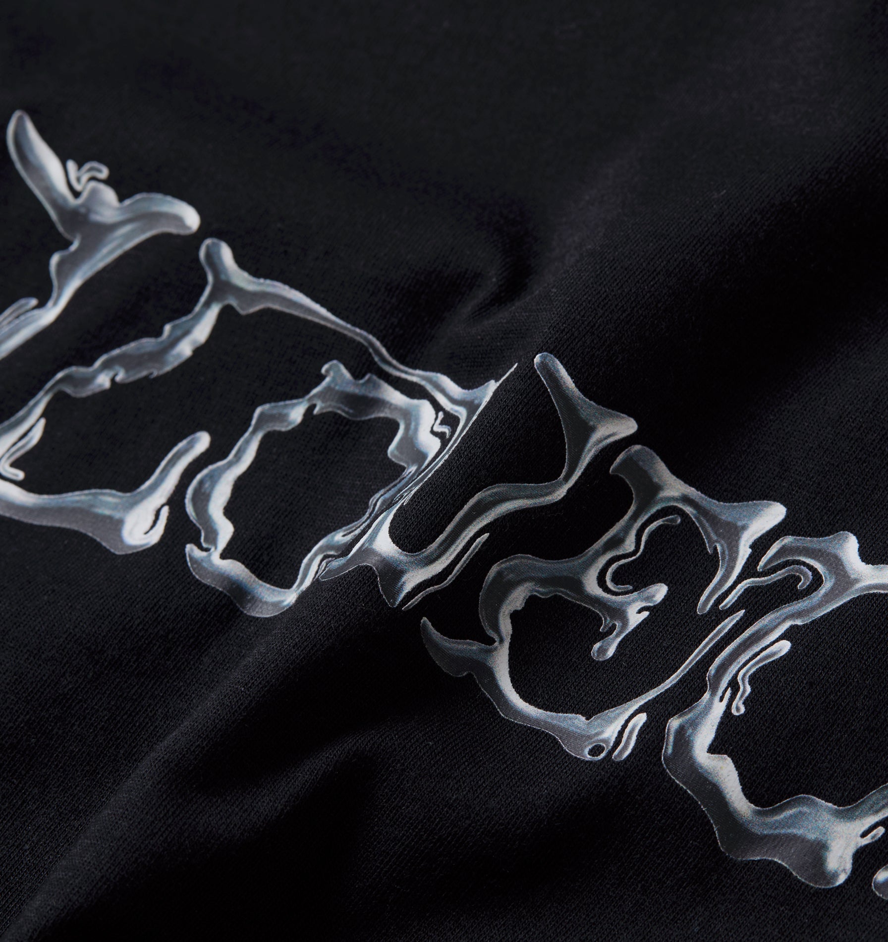 Liquid Metal Active Crop Tee - Black
