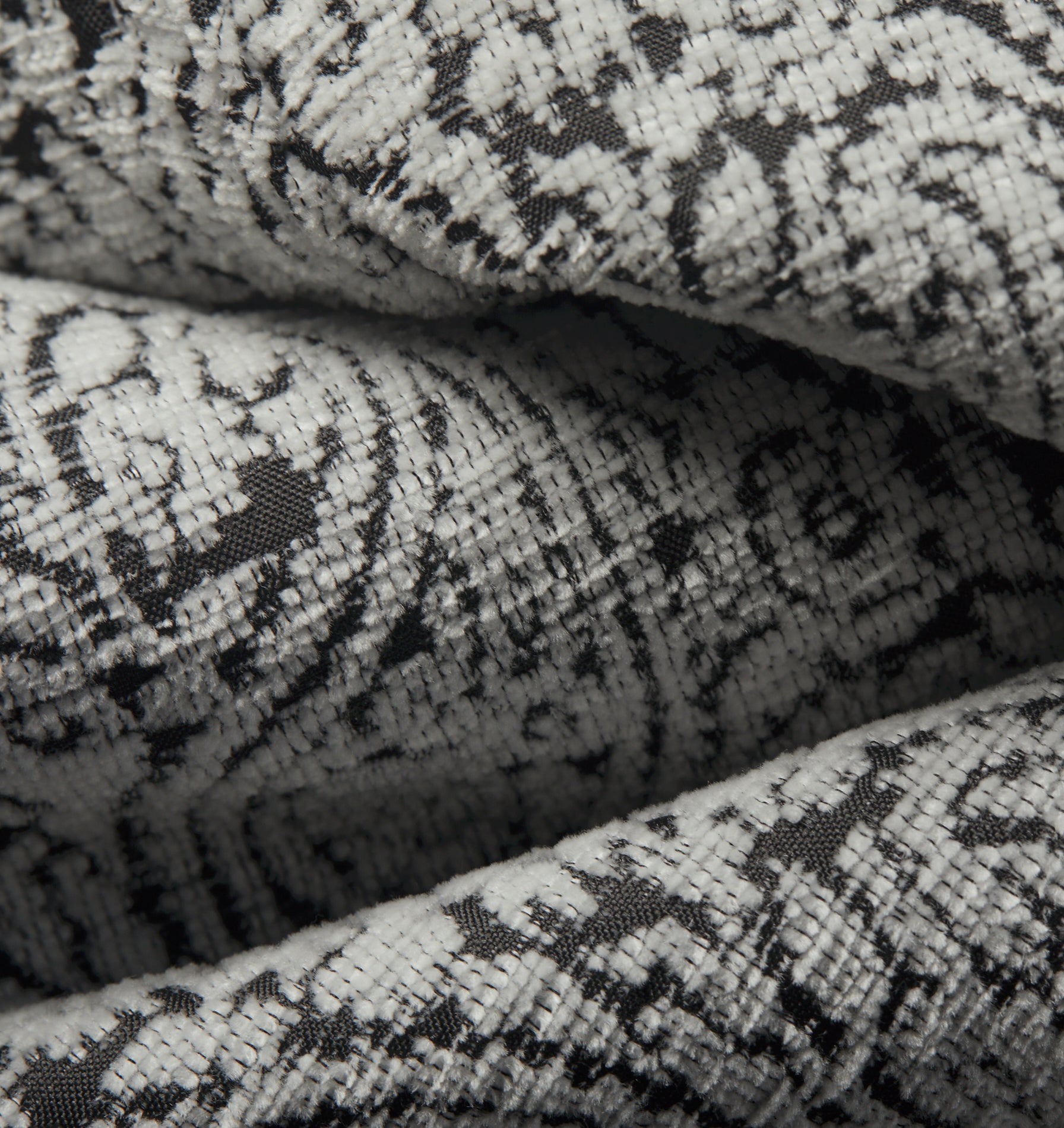 Clean Carpenter Short - Paisley