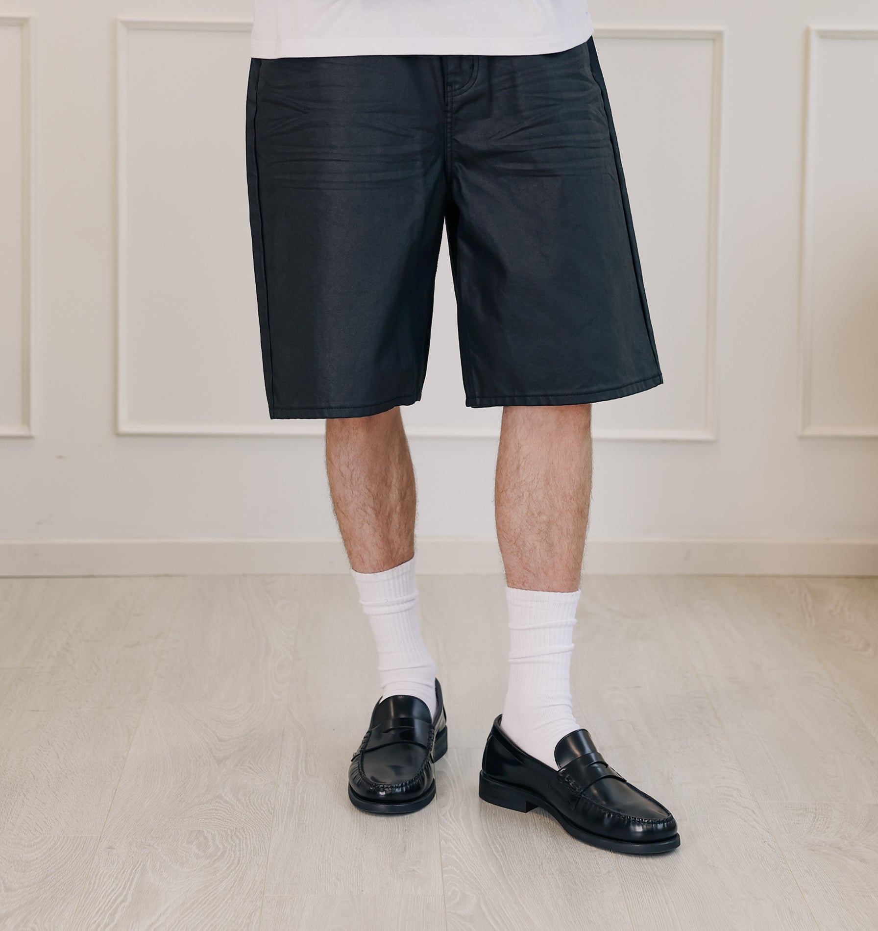 Wyatt Denim Short - Coated Black